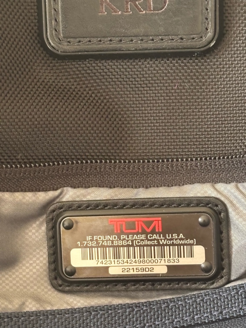 Tumi Black Weekender Bag - Picture 7 of 7